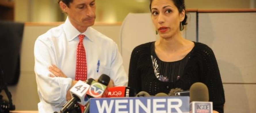 Bir Anthony Weiner klasiği: Yine ‘uygunsuz mesaj’ skandalı