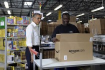 Obama, Chattanooga’daki Amazon’u ziyaret etti