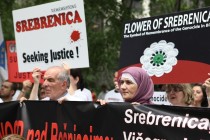 Srebrenitsa’da yaşanılan vahşet BM önünde anıldı