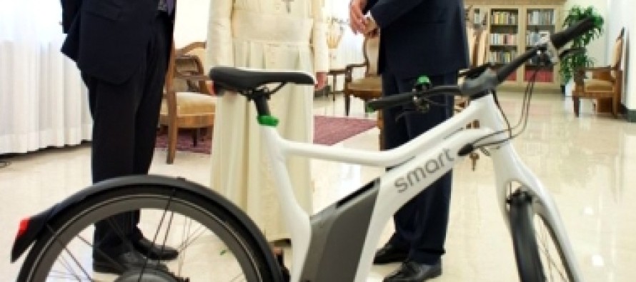 Mercedes’ten Papa’ya makam bisikleti