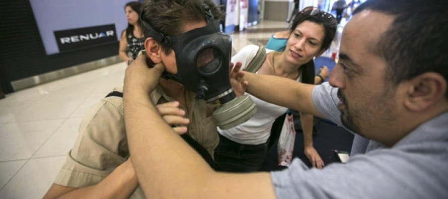 Suriye korkusu halka gaz maskesi dağıttırdı