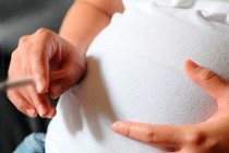 Annenin sigara ve alkol kullanması bebeğin koliğini etkiler