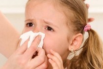 Mevsim geçişleri çocuklarda üst solunum yolu rahatsızlığına yol açıyor