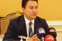 Babacan: Küresel ekonomik kriz yeni bir safhaya girdi