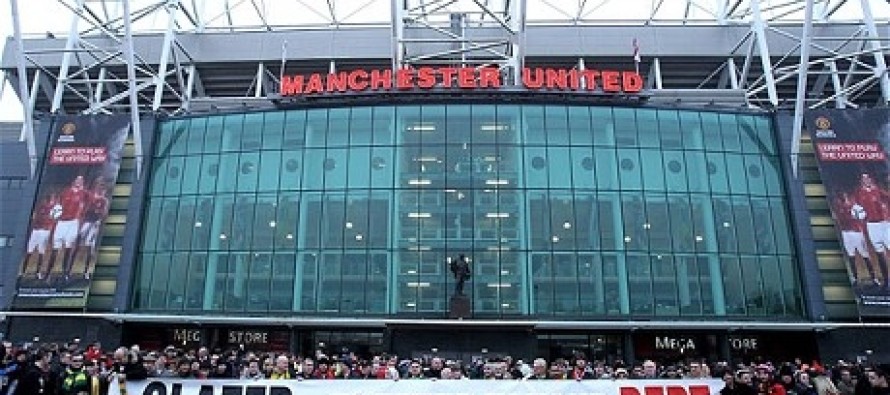 Manchester United taraftarlarından Old Trafford hamlesi