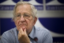 Noam Chomsky’den Mısır’da ‘iç savaş’ uyarısı