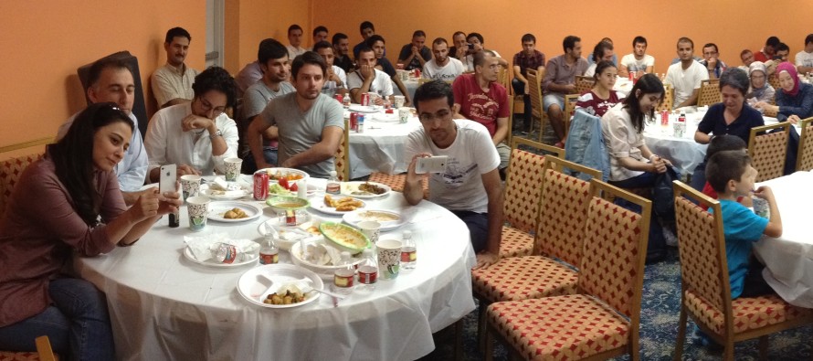 Türk öğrenciler Raindrop Türkevi’nde buluştu