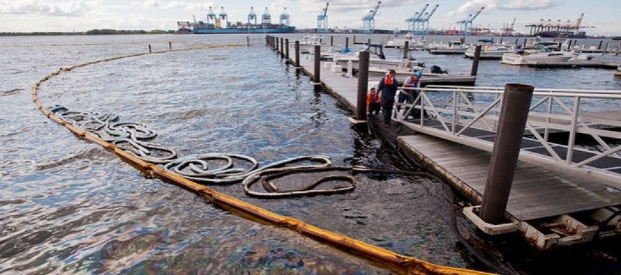 New York’ta 6 bin galon petrol okyanusa aktı