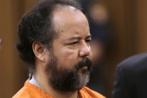 Ariel Castro hücresinde asılı bulundu