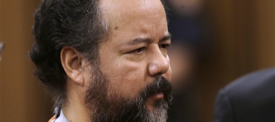 Ariel Castro hücresinde asılı bulundu