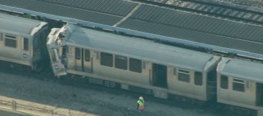 Chicago’da iki tren kafa kafaya çarpıştı