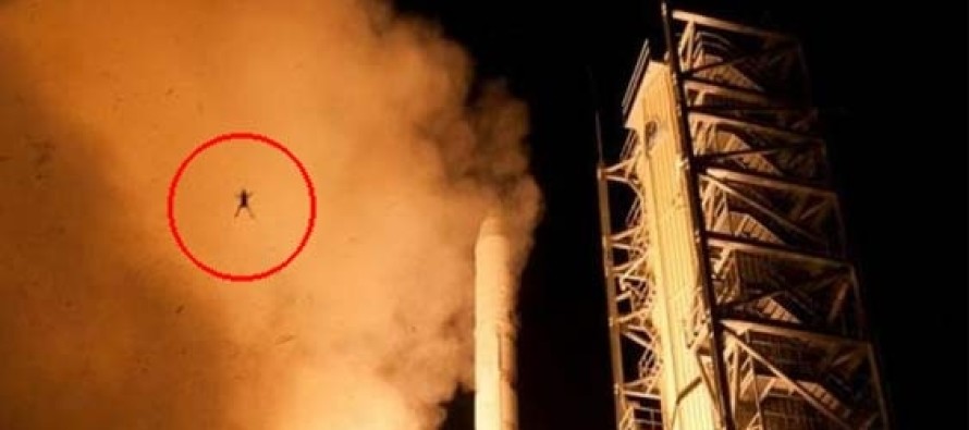 NASA’nın roket fırlatılışına damgasını vuran görüntü
