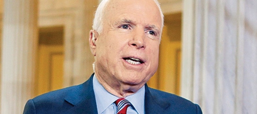 McCain, İslamofobik gazeteciye ders verdi