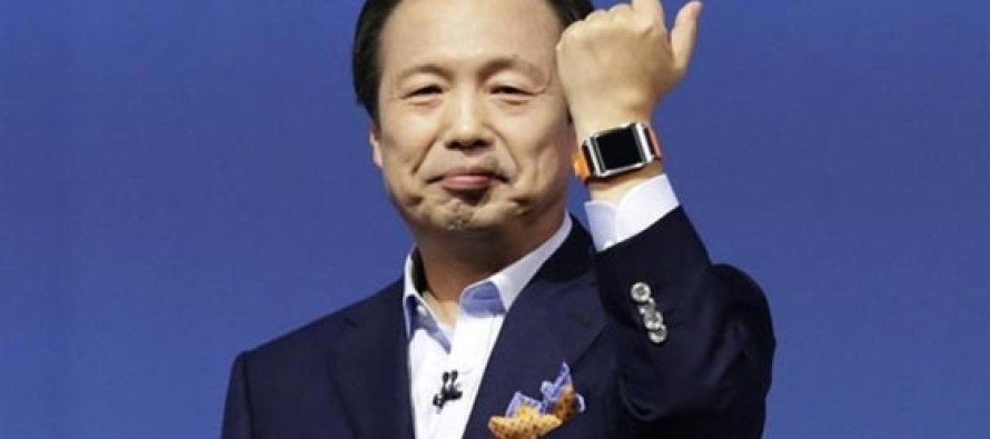 Samsung akıllı saatini tanıttı