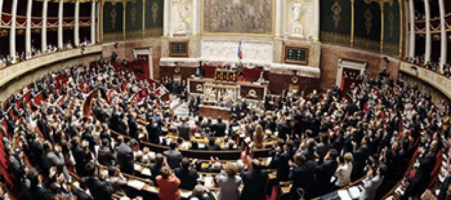 Fransa’da ‘Laiklik Şartı’ tartışma konusu oldu