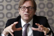 Guy Verhofstadt: Esed gitmeli