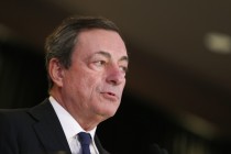 ECB Başkanı Draghi: Borçlanma limiti artırılmazsa dünya ekonomisi zarar görür