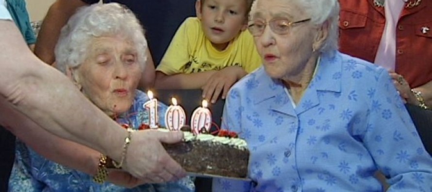 100 yaşına giren ikizler: Sağlıklı olmanın şartı, sigarasız ve alkolsüz hayat