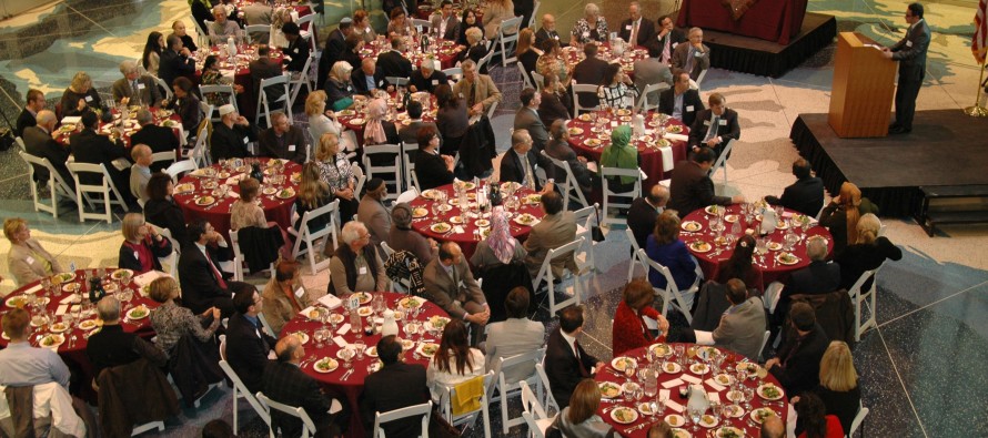 Mosaic Foundation, Denver’ın önde gelen isimlerini Dostluk Yemeği’nde buluşturdu