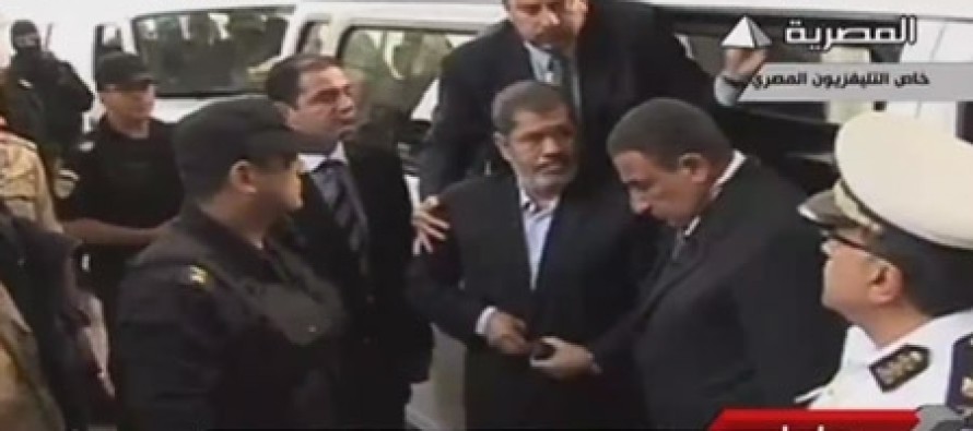 Mursi davası ertelendi, nerede tutulduğu ise yine belirsiz