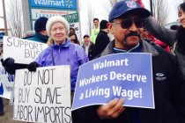 Şükran Günü mağazalarını erken açan Walmart protesto edildi