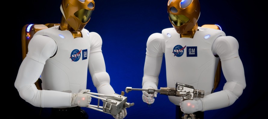 NASA, uzaya göndermek üzere robot astronot yaptı