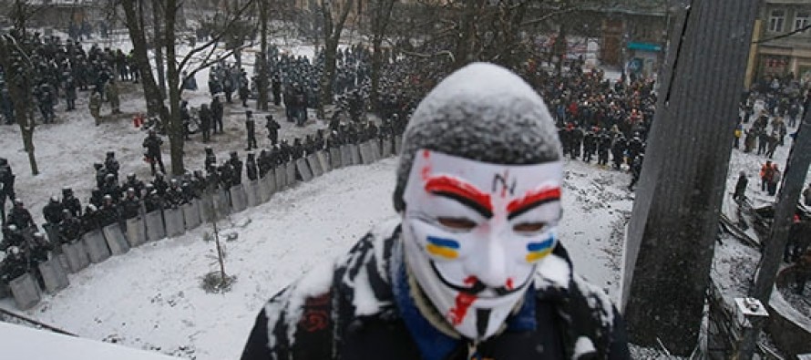 Kiev’de polis protestoculara müdahale etti, 3 kişi öldü