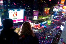 New York’ta yeni yıl kutlamaları soğuk havaya rağmen coşkulu geçti