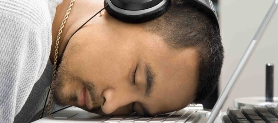 Tatilde uyku düzenini bozmak sonrasında iş verimini düşürüyor