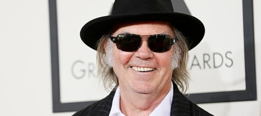 Rock yıldızı Neil Young, İstanbul’a gidiyor