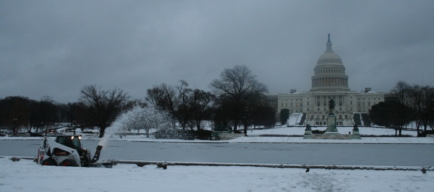 Washington kar altında kaldı