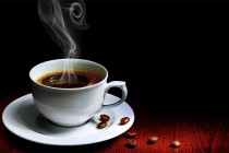 Günde 4 bardaktan fazla kafein tüketimi kemik erimesini tetikliyor