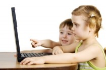 Bilgisayar, tablet ve akıllı telefon çocuklarda kuru göz riskini artırıyor