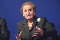 Albright’tan Ankara’ya daha fazla demokrasi çağrısı