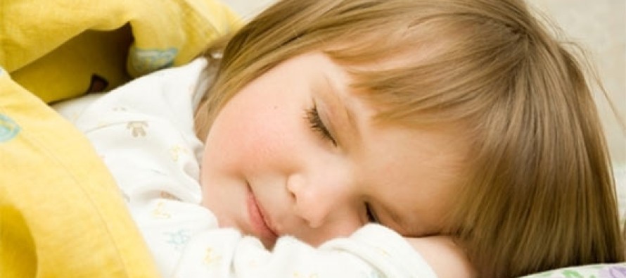 Uyku eğitimiyle bebekler geceleri kesintisiz uyuyabilir