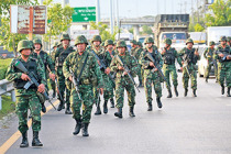 Tayland’da ordu, yönetime el koydu