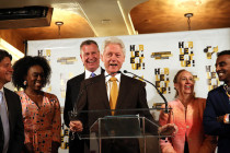 Bill Clinton, ABD’nin en çok takdir edilen başkanı seçildi