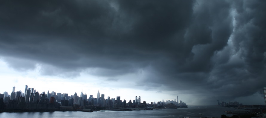 Sağanak yağış New York ve New Jersey’i alarma geçirdi
