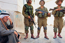 Takasla bırakılan Filistinlileri tutukladılar