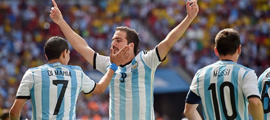 Arjantin yarı finalde