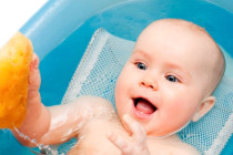 Bebeğe banyo yaptırmaktan korkmayın