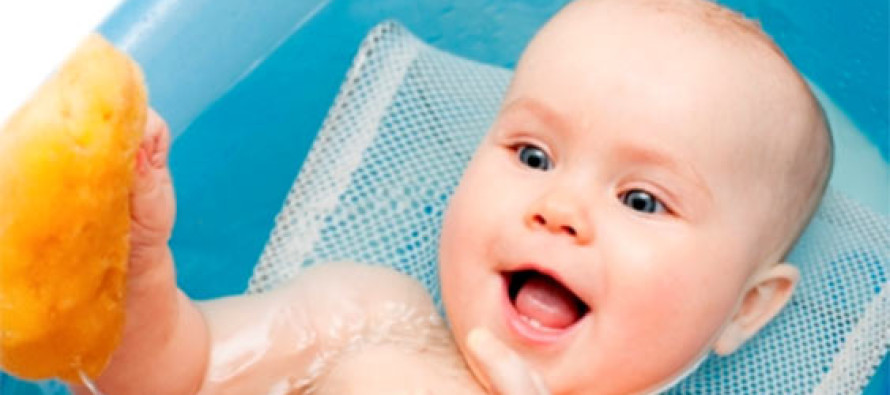 Bebeğe banyo yaptırmaktan korkmayın