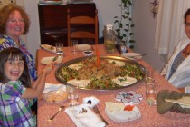 Syracuse’lu Türkler, Amerikalı dostlarını ev iftarlarında ağırlıyor