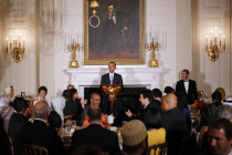 Obama, Beyaz Saray’ın iftar yemeğinde İsrail’e destek verdi