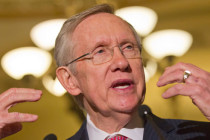 Senato Lideri Reid, Asyalılardan özür diledi