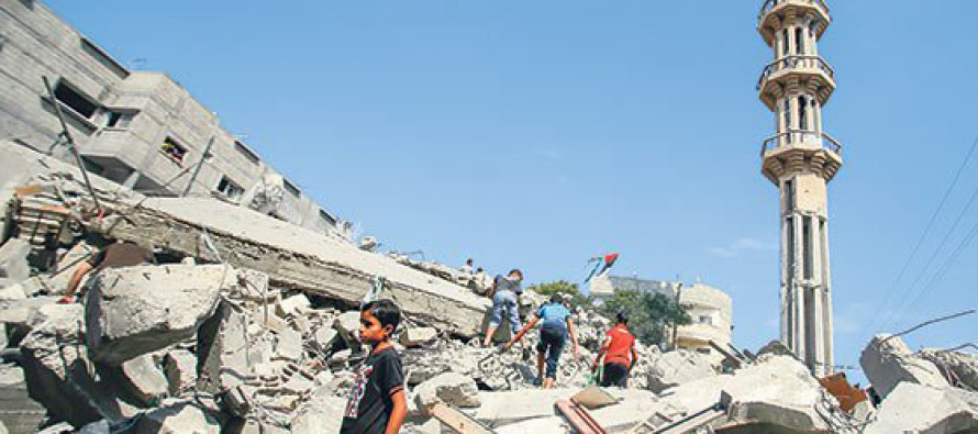 İsrail, Gazze’de üç cami daha vurdu