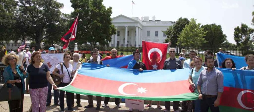 Beyaz Saray önünde Ermenistan protestosu