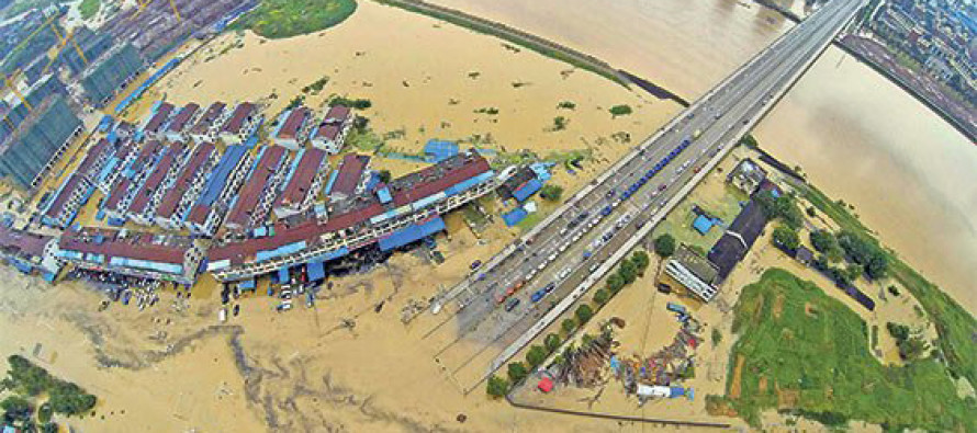 Çin’de sel suları bir şehri yuttu