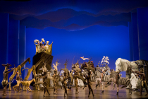 Aslan Kral Broadway’de de kral