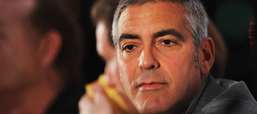 George Clooney’den Donald Trump’a taş